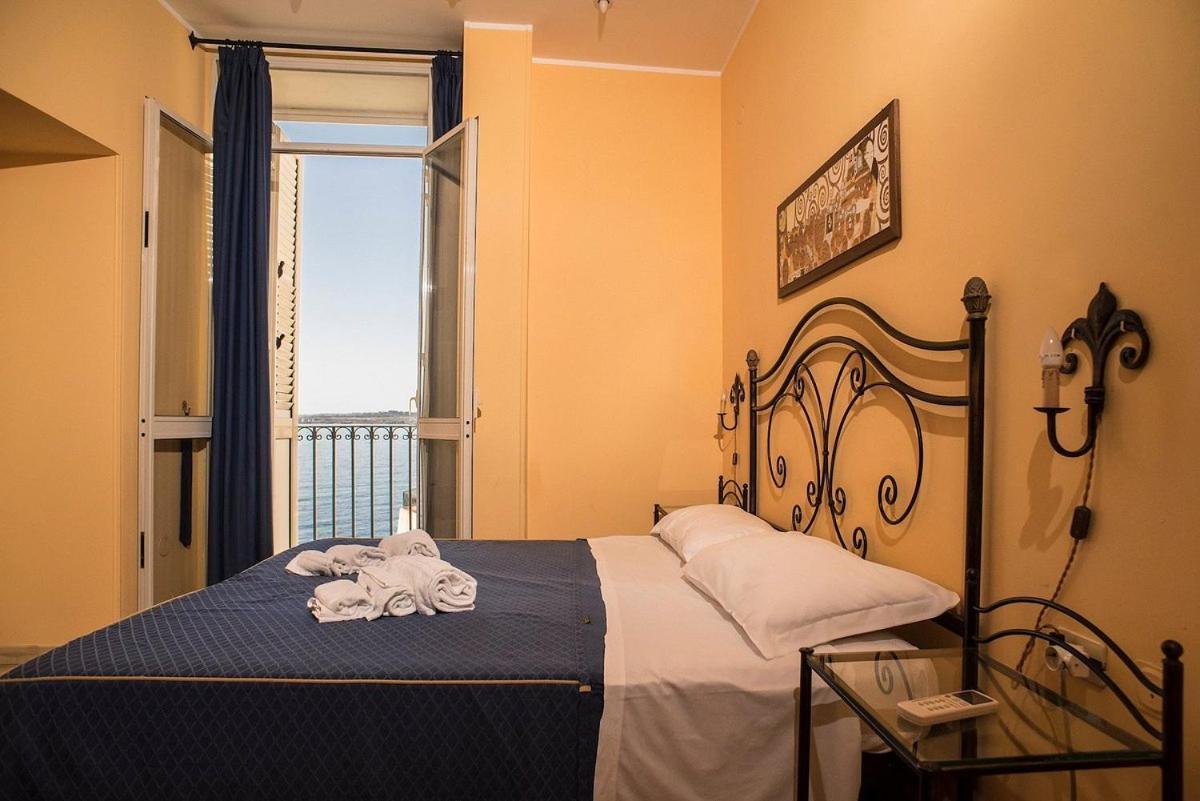Life Hotels Residence Dei Baroni Сиракуза Екстериор снимка